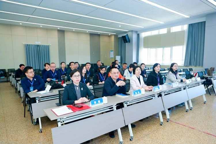 镜头留存研学步履｜纪实镜头全程落地济南卓越校长跟岗项目影像摄制