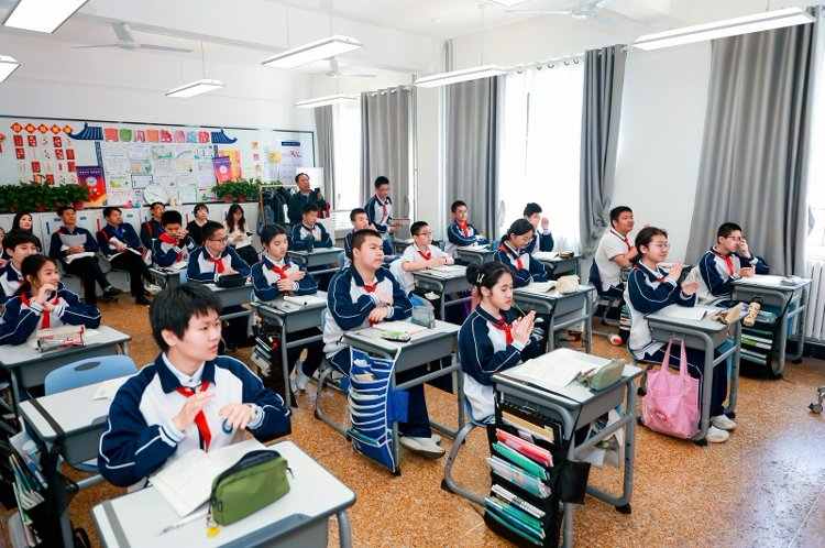 镜头留存研学步履｜纪实镜头全程落地济南卓越校长跟岗项目影像摄制